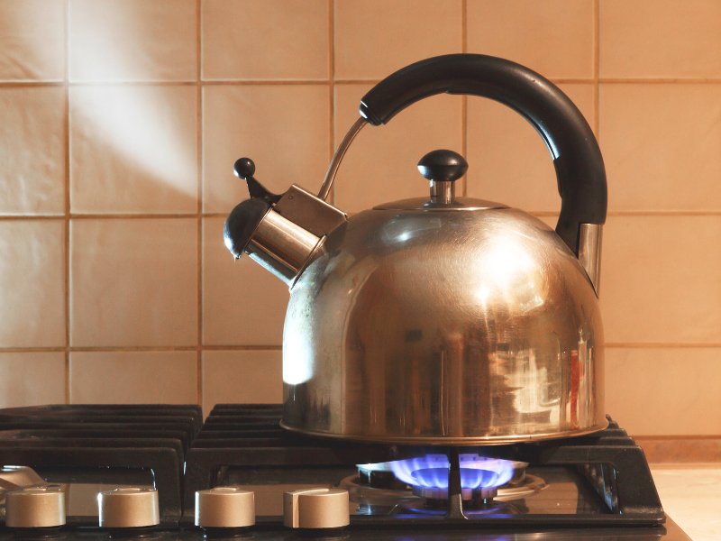 boiling water teapot